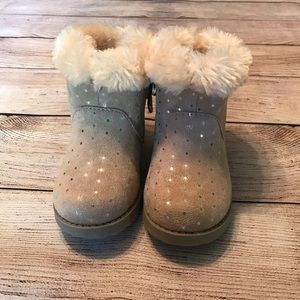 #B30 Cat & Jack gray boots